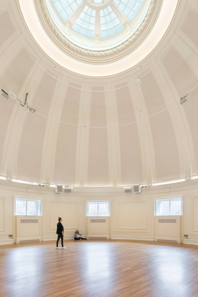Students in The Dome room at Yale Schwarzman Center.